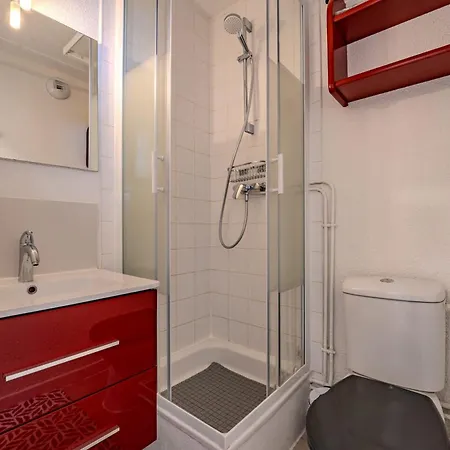 Heart Of 1br Balcony In Out